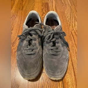 Men’s Onitsuka Tiger by ASICS shoes size 10.5